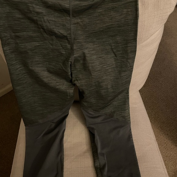 Nike leggings women’s size medium - Picture 3 of 3